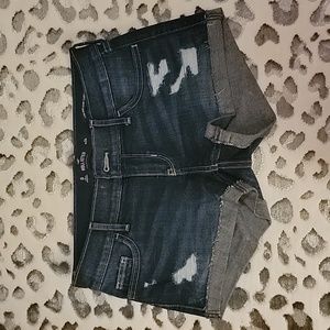 ☀️ Hollister denim shorts. Size 24w PRICE DROP!